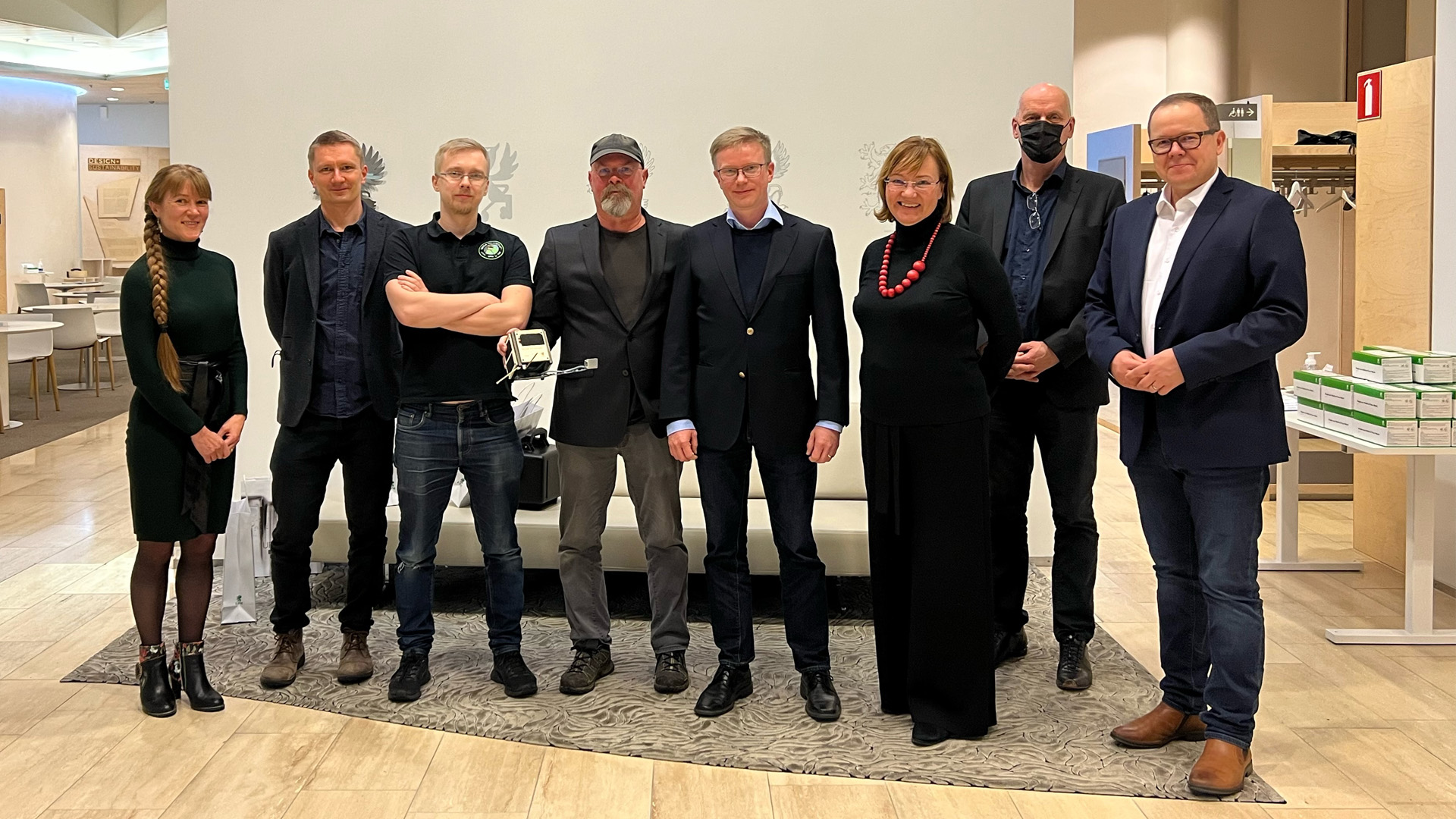 Group photo from the visit