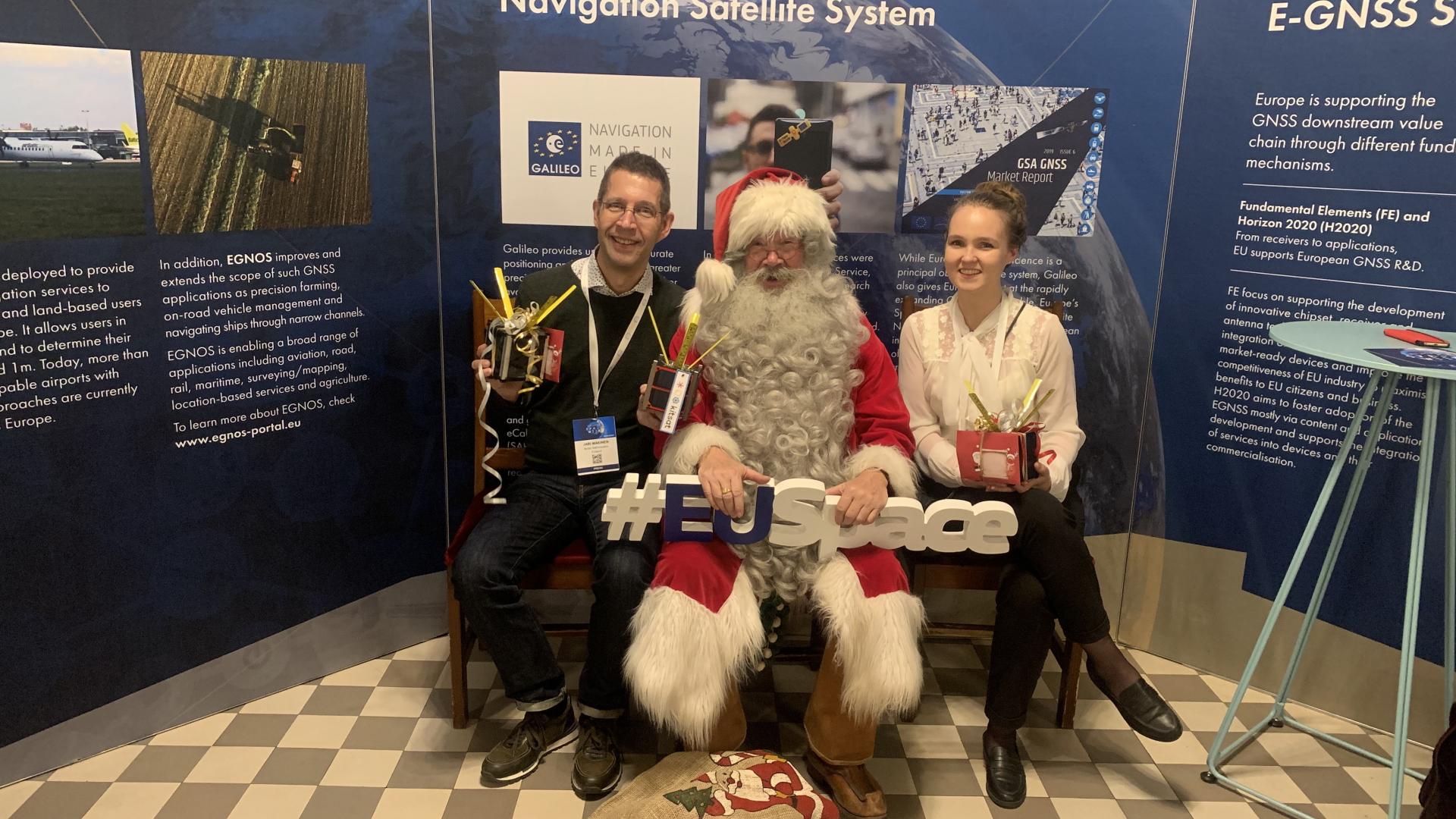 Santa likes Kitsat